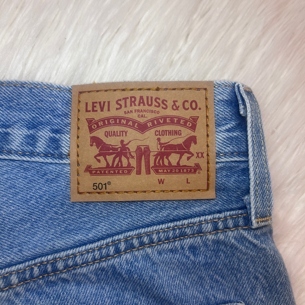 Classic Blue Denim Women's Shorts - Picture 3 of 3